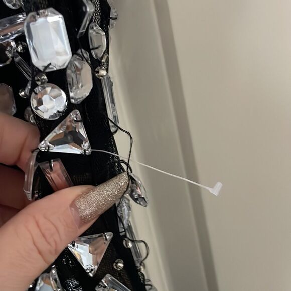 🎀 Nwot Xscape embellished gown in black size 6 - Picture 8 of 15